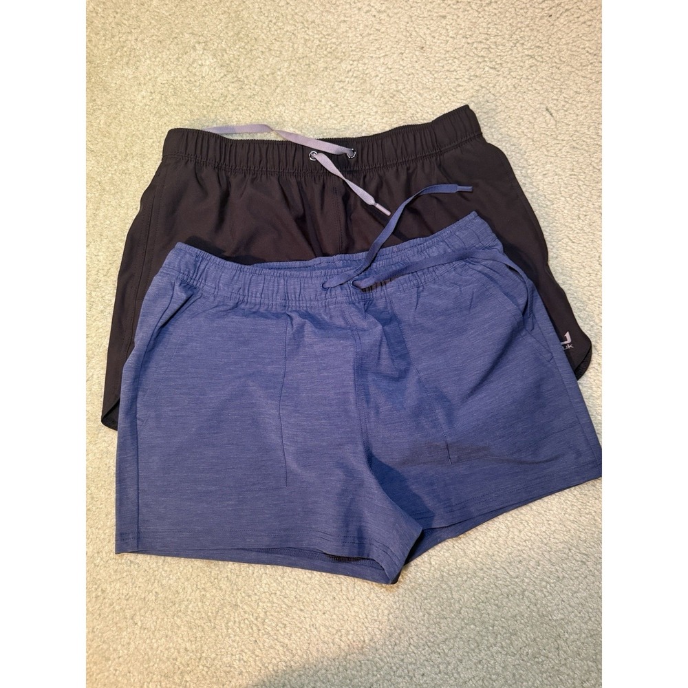 2 Pair of Men's Huk active performance shorts size M